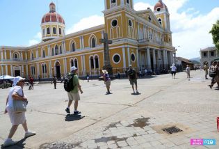 Arribo de crucero Coral Princess a San Juan del Sur