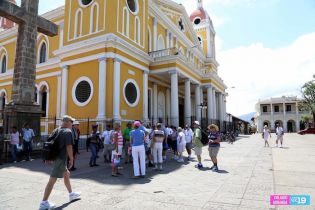 Arribo de crucero Coral Princess a San Juan del Sur