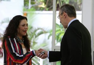 Presidente Daniel se reúne con Comisario de la Unión Europea