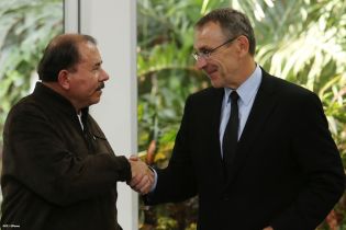 Presidente Daniel se reúne con Comisario de la Unión Europea