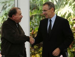 Presidente Daniel se reúne con Comisario de la Unión Europea