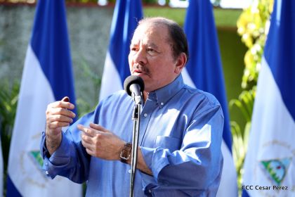 Comandante Daniel y Compañera Rosario ejercen su derecho al voto en Elecciones Municipales 2017