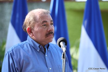 Comandante Daniel y Compañera Rosario ejercen su derecho al voto en Elecciones Municipales 2017