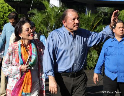 Comandante Daniel y Compañera Rosario ejercen su derecho al voto en Elecciones Municipales 2017