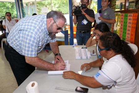 Nicaragua reafirma su camino de paz y democracia en Elecciones Municipales 2017