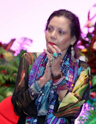 Daniel y Rosario conmemoran el 41 aniversario del paso a la inmortalidad del Comandante Carlos