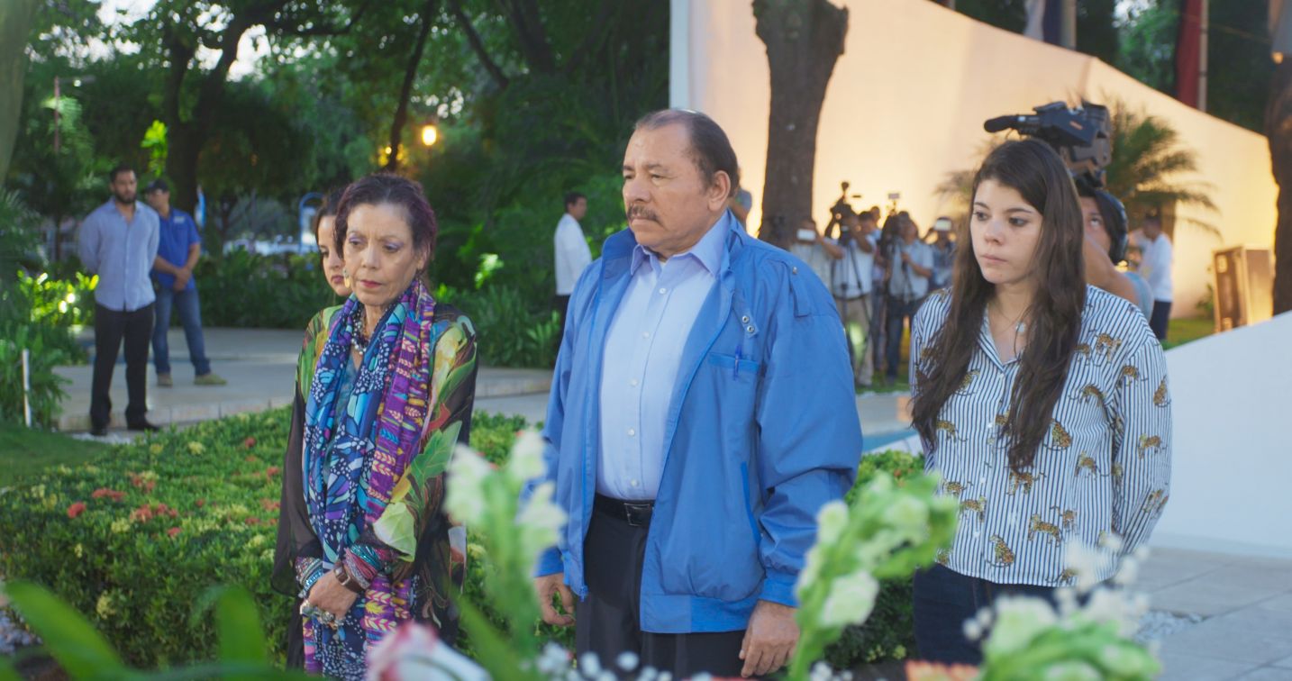 Daniel y Rosario conmemoran el 41 aniversario del paso a la inmortalidad del Comandante Carlos