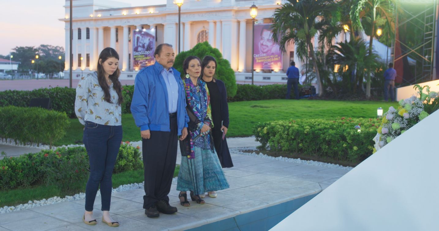 Daniel y Rosario conmemoran el 41 aniversario del paso a la inmortalidad del Comandante Carlos