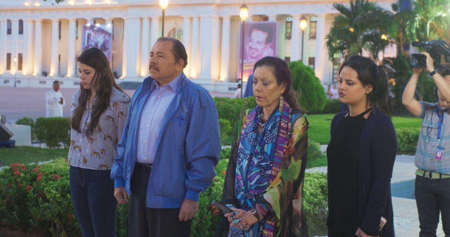 Daniel y Rosario conmemoran el 41 aniversario del paso a la inmortalidad del Comandante Carlos