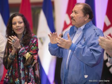 Daniel y Rosario conmemoran el 41 aniversario del paso a la inmortalidad del Comandante Carlos