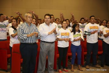 Daniel y Rosario conmemoran el 41 aniversario del paso a la inmortalidad del Comandante Carlos