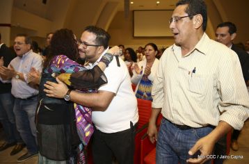 Daniel y Rosario conmemoran el 41 aniversario del paso a la inmortalidad del Comandante Carlos