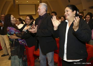 Daniel y Rosario conmemoran el 41 aniversario del paso a la inmortalidad del Comandante Carlos