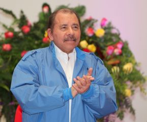 Daniel y Rosario rinden homenaje al Comandante Fidel Castro Ruz