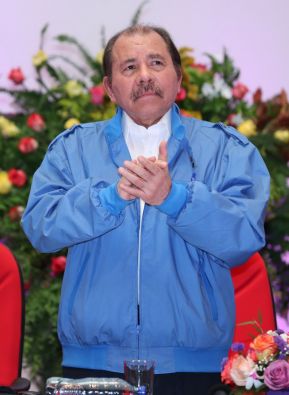 Daniel y Rosario rinden homenaje al Comandante Fidel Castro Ruz