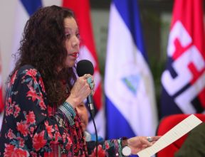 Daniel y Rosario rinden homenaje al Comandante Fidel Castro Ruz