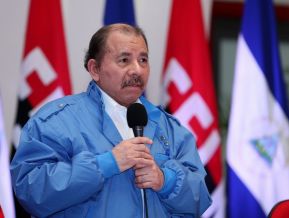 Daniel y Rosario rinden homenaje al Comandante Fidel Castro Ruz