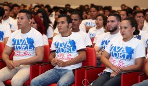 Daniel y Rosario rinden homenaje al Comandante Fidel Castro Ruz