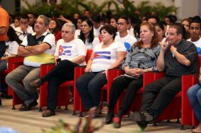 Daniel y Rosario rinden homenaje al Comandante Fidel Castro Ruz