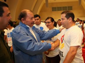 Daniel y Rosario rinden homenaje al Comandante Fidel Castro Ruz