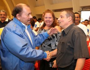 Daniel y Rosario rinden homenaje al Comandante Fidel Castro Ruz