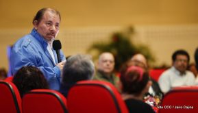 Daniel y Rosario rinden homenaje al Comandante Fidel Castro Ruz