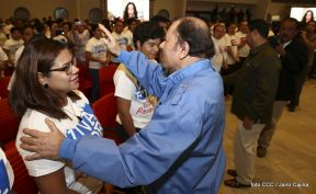 Daniel y Rosario rinden homenaje al Comandante Fidel Castro Ruz