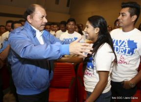 Daniel y Rosario rinden homenaje al Comandante Fidel Castro Ruz