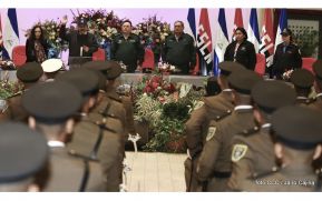 Acto de graduación de cadetes del Centro Superior de Estudios Militares “José Dolores Estrada Vado”