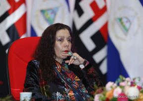 Acto de graduación de cadetes del Centro Superior de Estudios Militares “José Dolores Estrada Vado”