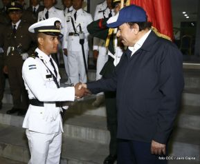 Acto de graduación de cadetes del Centro Superior de Estudios Militares “José Dolores Estrada Vado”