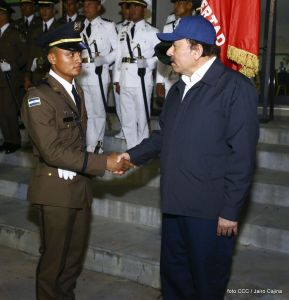 Acto de graduación de cadetes del Centro Superior de Estudios Militares “José Dolores Estrada Vado”