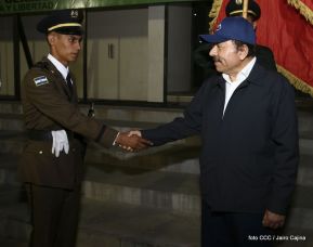 Acto de graduación de cadetes del Centro Superior de Estudios Militares “José Dolores Estrada Vado”