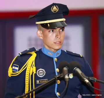 Acto de la Vigésima Promoción de Damas y Caballeros Cadetes de la Academia de Policía "Walter Mendoza Martínez"