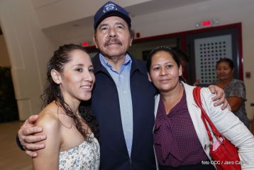 Acto de la Vigésima Promoción de Damas y Caballeros Cadetes de la Academia de Policía "Walter Mendoza Martínez"