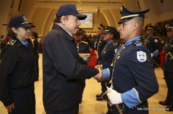 Acto de la Vigésima Promoción de Damas y Caballeros Cadetes de la Academia de Policía "Walter Mendoza Martínez"