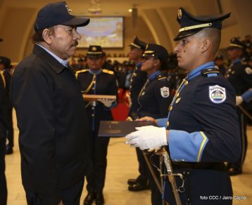 Acto de la Vigésima Promoción de Damas y Caballeros Cadetes de la Academia de Policía "Walter Mendoza Martínez"