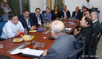 Daniel se reúne con empresarios y productores de azúcar  que participan en la Semana Bonsucro 2018