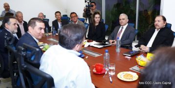Daniel se reúne con empresarios y productores de azúcar  que participan en la Semana Bonsucro 2018