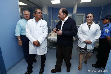 Inauguración del moderno hospital Fernando Vélez Paiz