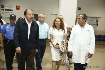 Inauguración del moderno hospital Fernando Vélez Paiz