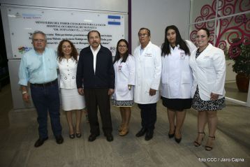 Inauguración del moderno hospital Fernando Vélez Paiz