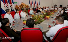 Inauguración del moderno hospital Fernando Vélez Paiz