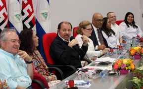 Inauguración del moderno hospital Fernando Vélez Paiz