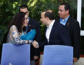 Encuentro del Presidente Daniel y Vicepresidenta Rosario con el Canciller de Venezuela