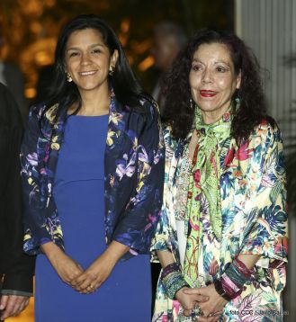 Daniel y Rosario sostienen encuentro con nuevos directivos de Amcham