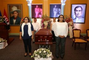 En imágenes: Homenaje póstumo al Dr. Silvio Conrado Gómez