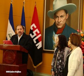 En imágenes: Homenaje póstumo al Dr. Silvio Conrado Gómez