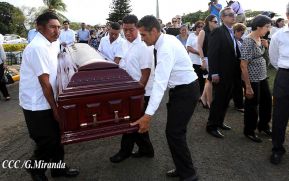 En imágenes: Homenaje póstumo al Dr. Silvio Conrado Gómez