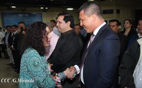 Acto de entrega de la ciudadanía nicaragüense y de la Orden Rubén Darío al pastor David Spencer